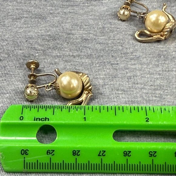 Vintage Gold-Toned Screw-Back Earrings With Teapot Design & Faux Pearl Accent - Picture 4 of 16
